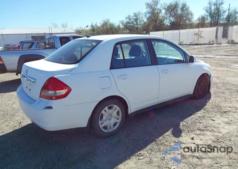 2010 Nissan Versa 1.8S z USA, uszkodzony, nr VIN 3N1BC1AP1AL465539